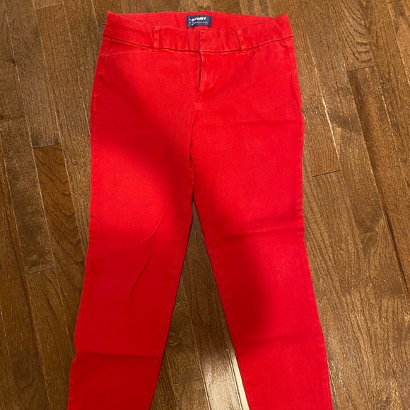 Old Navy Red Pixie Pants. Size 6 - Picture 1 of 2